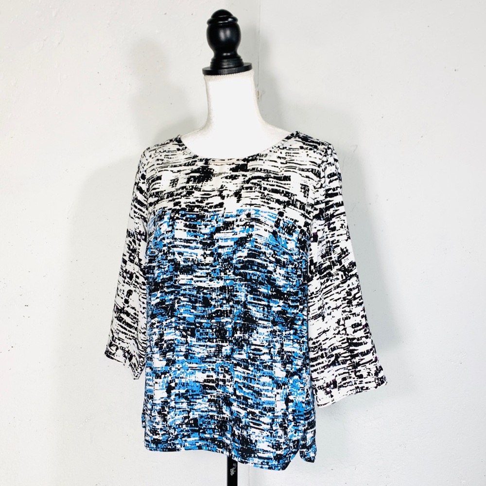 Dalia Printed Silky Blouse Sz. M